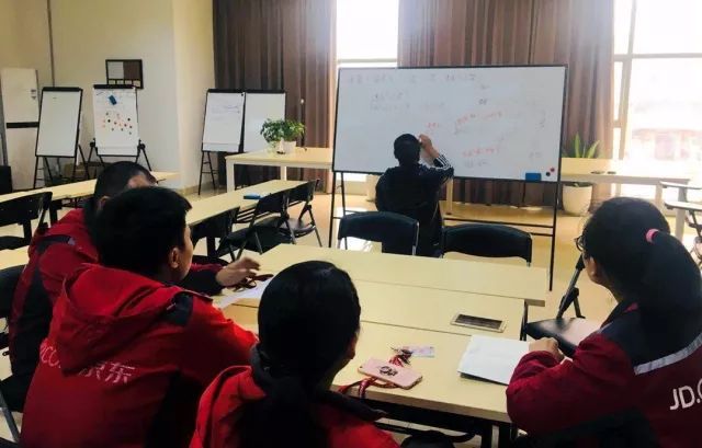 翻轉(zhuǎn)課堂設(shè)備