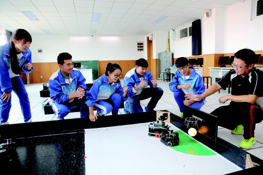 智慧教育互動，讓課堂更有趣