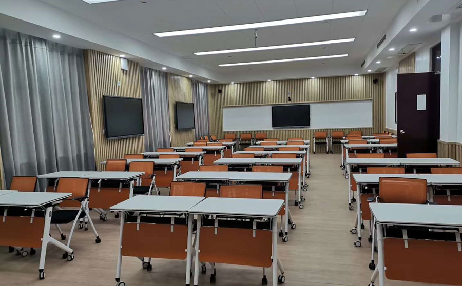 安卓pad投屏4臺投影機 安卓pad投屏4臺投影機